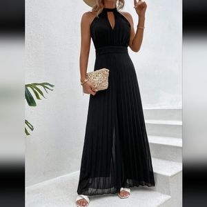 SHEIN VCAY Cut Out Halter Neck Backless Pleated Hem Culotte Jumpsuit Small